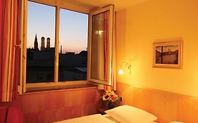 Hotel Torbrau  4*